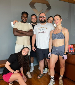 Visita a Dyamond Fitness insieme al team della palestra.